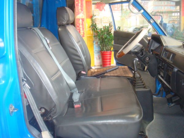 MITSUBISHI DELICA 照片5