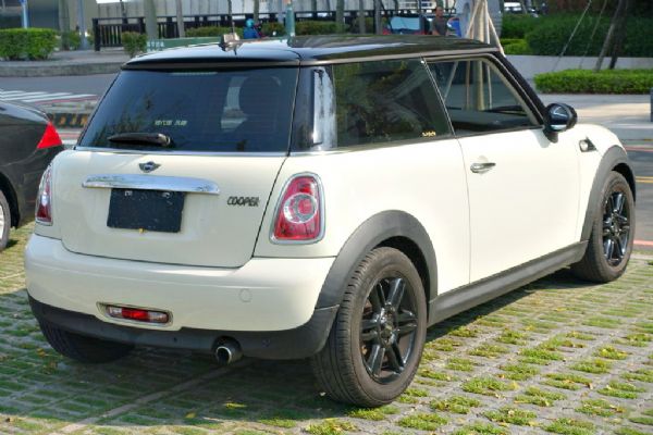 MINI COOPER 免頭款全額貸  照片4