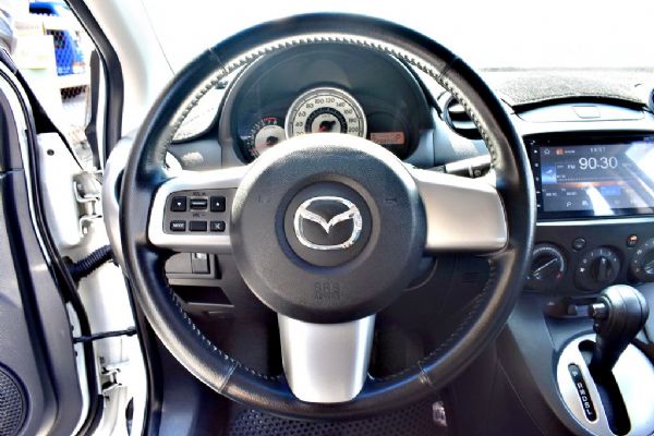 馬2 MAZDA2 免頭款全額貸免保人 照片5