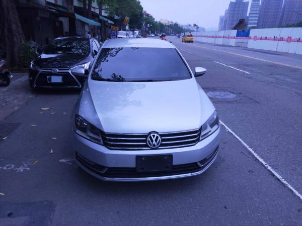 2011年 福斯PASSAT 1.8 銀 照片1