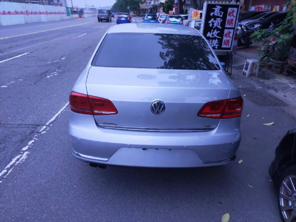 2011年 福斯PASSAT 1.8 銀 照片9