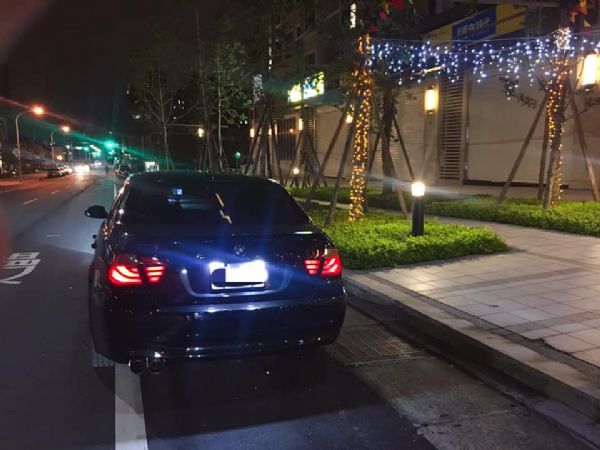 BMW E90 320I 照片10