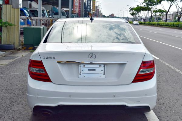 C250 W204 免頭款全額貸免保人 照片3