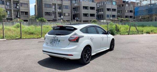 2014 ford  focus S 照片3