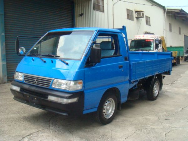 MITSUBISHI DELICA 照片1