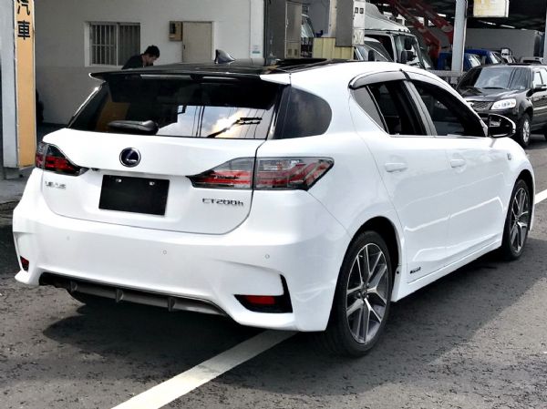 CT200h F-SPORT 免頭款全貸 照片4