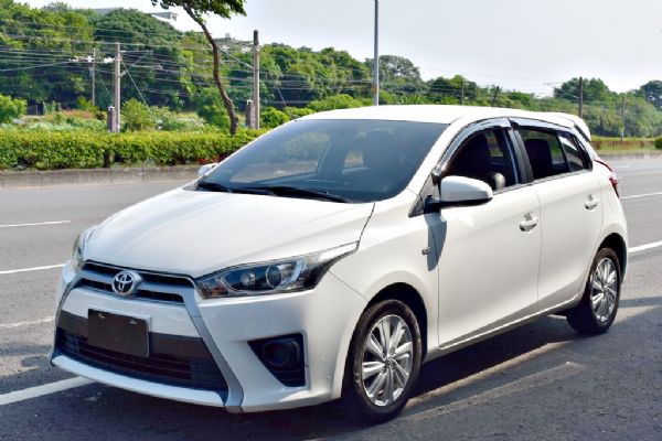 大鴨 YARIS 免頭款全額貸免保人 照片1