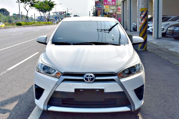 大鴨 YARIS 免頭款全額貸免保人 照片2