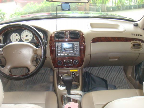 FORD TIERRA LS 照片9