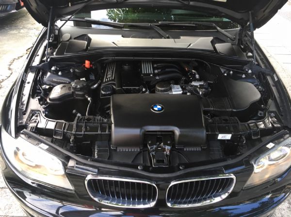 2010年 BMW 120i 2.0 黑 照片5