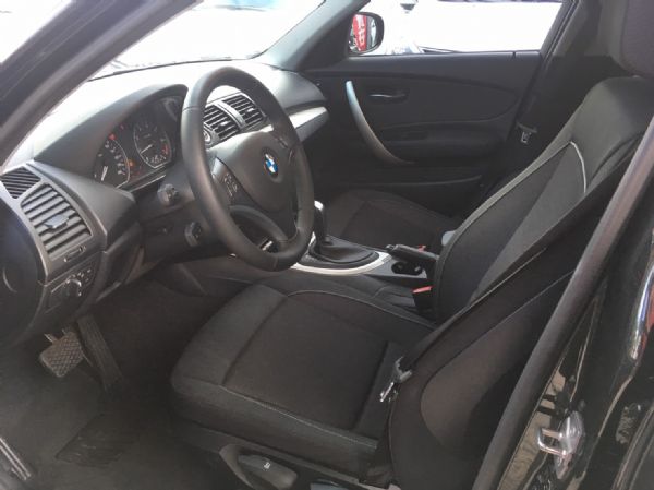 2010年 BMW 120i 2.0 黑 照片6
