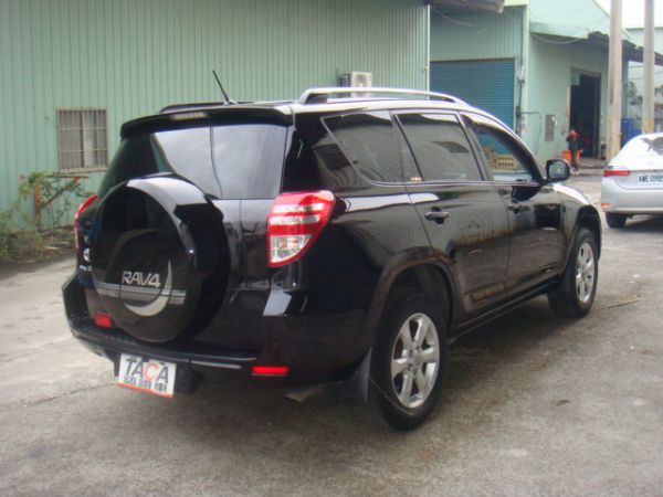 TOYOTA RAV4 照片2