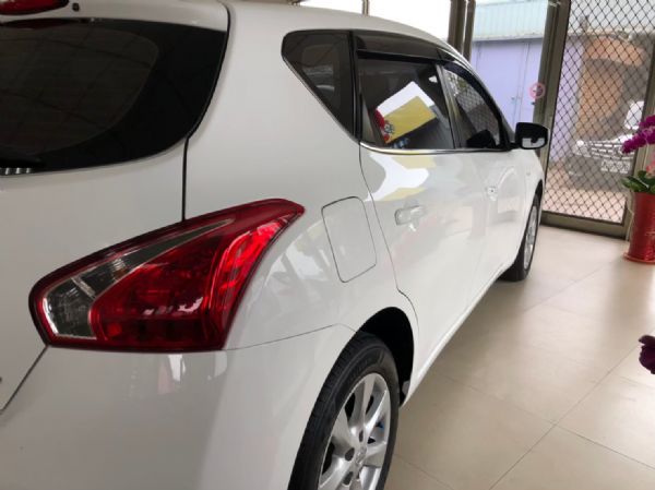 NISSAN TIIDA 1.6 照片2