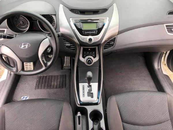 限量版1.6 白色Elantra GLX 照片5