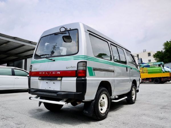 收訂)03年稀有品 4WD+手排  照片3