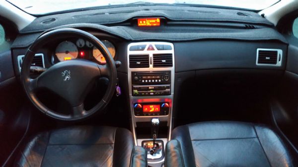 Peugeot 307HDi 柴油手自排 照片5