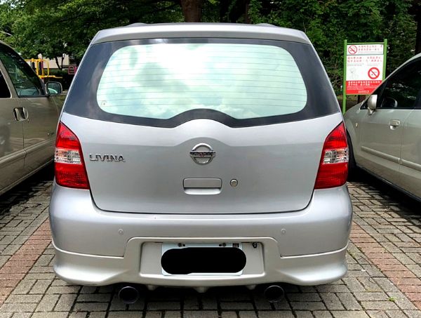 2010 NISSAN LIVINA  照片4