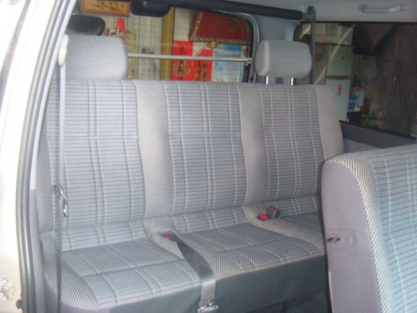 TOYOTA HIACE 照片8