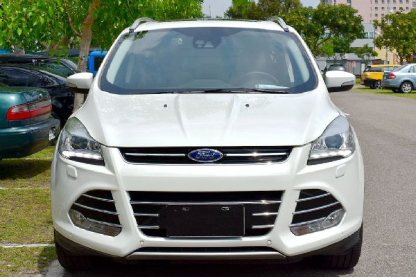 KUGA 2.0 家庭房車 大空間 照片2