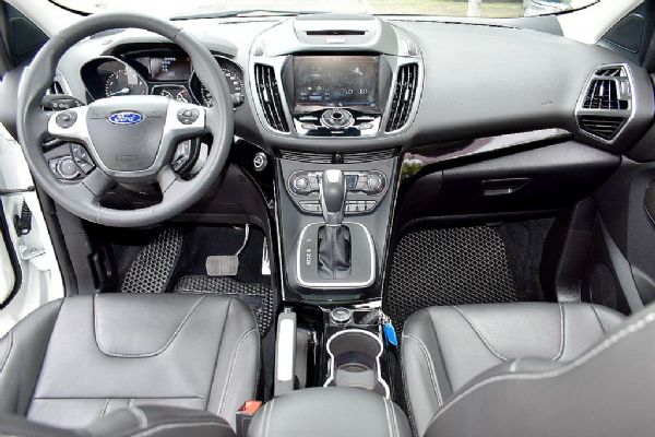 KUGA 2.0 家庭房車 大空間 照片9