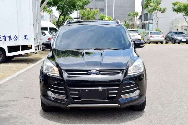 KUGA 2.0 家庭房車 大空間 照片3