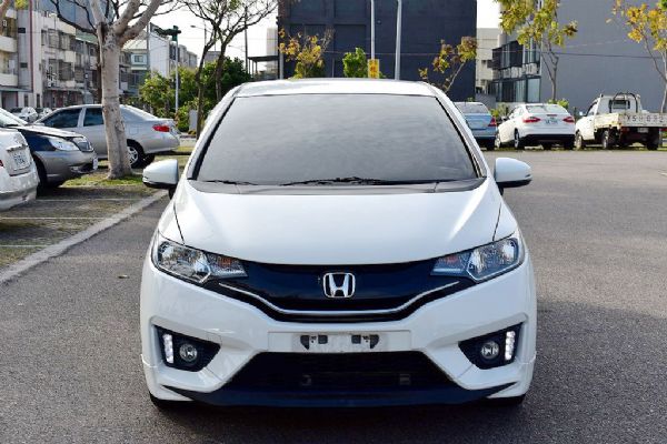 FIT 1.5 都市小車 大空間 照片2