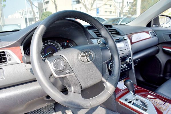 camry 2.0 免保人免頭款全額貸 照片6