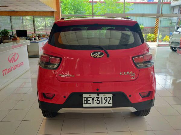 Mahinra KUV100 照片7