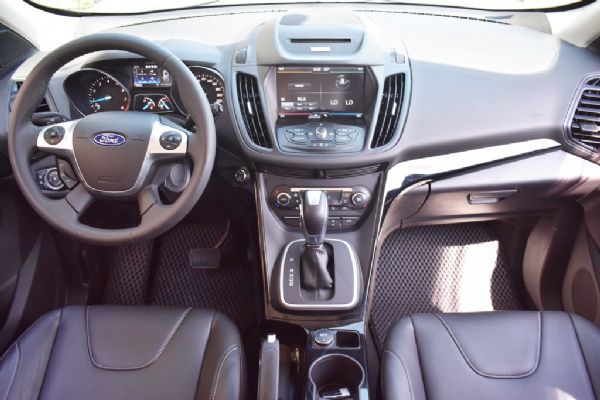 2016 KUGA 1.6 電動尾門 照片9