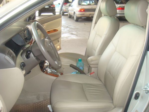 TOYOTA ALTIS 照片3