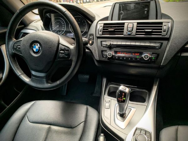 2012 BMW 116i 珍珠白 照片4