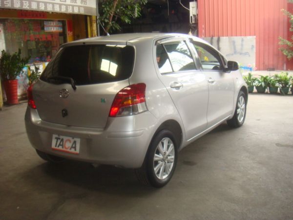 TOYOTA YARIS 照片2