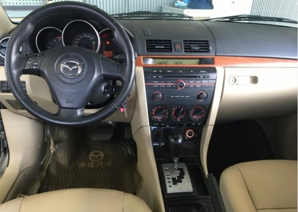 MAZDA3 1.6 照片3