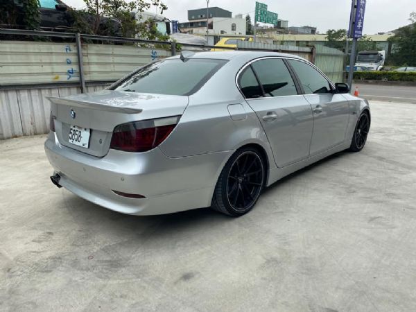 04年 BMW E60 520 2.2 照片6