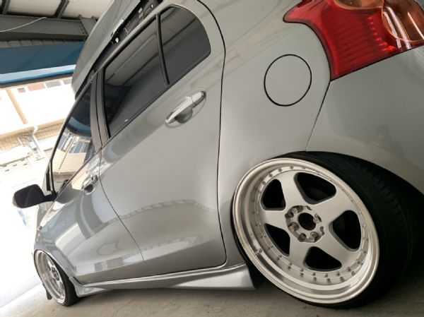 yaris 海拉風 暴力 小鴨 全車精品 照片7