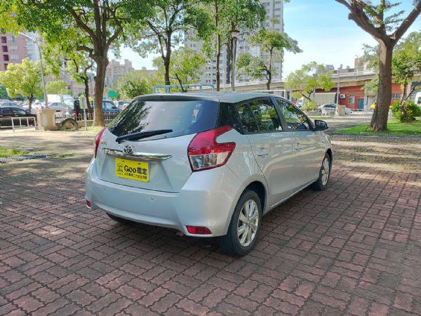 鑫宏車業2017年豐田YARIS 1.5 照片2