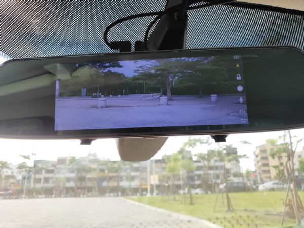 鑫宏車業2015年佛克斯五門1.6 照片9