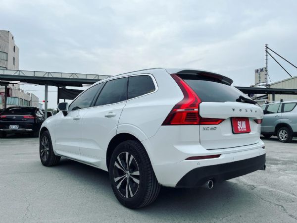 (收訂)XC60 B4輕油電 跑2萬 照片2