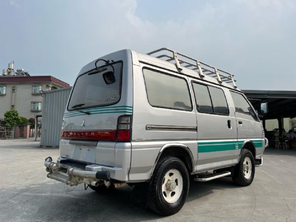 04年廂車 4X4 僅跑8萬 白鐵車頂架 照片2