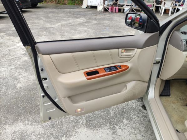 TOYOTA ALTIS 照片3