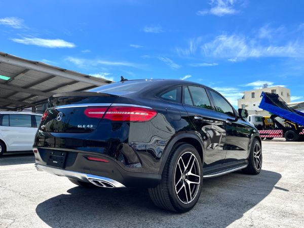 GLE43 總代理AMG原漆 僅跑10萬 照片2