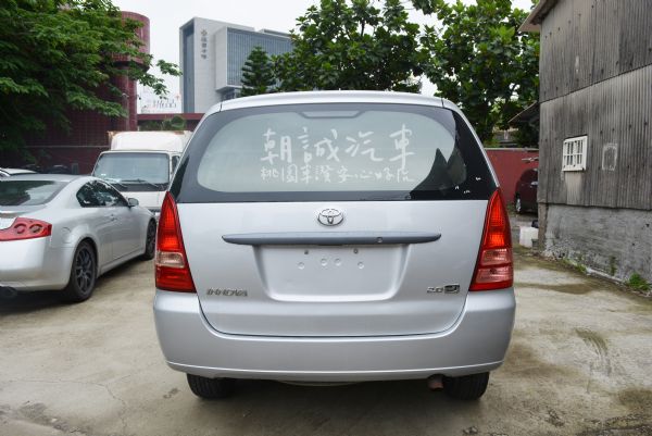 Toyota 2013 Innova 照片3