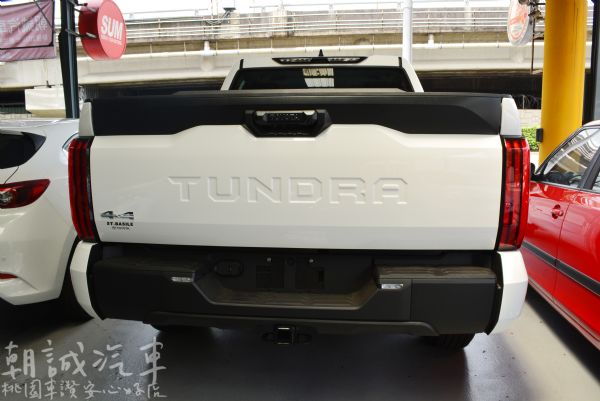 Toyota 2022 tundra 照片2