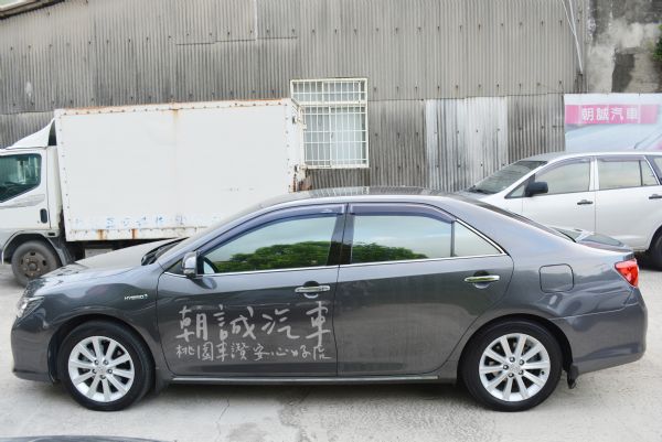 Toyota 2012 Camry 油電 照片2