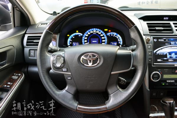 Toyota 2012 Camry 油電 照片4