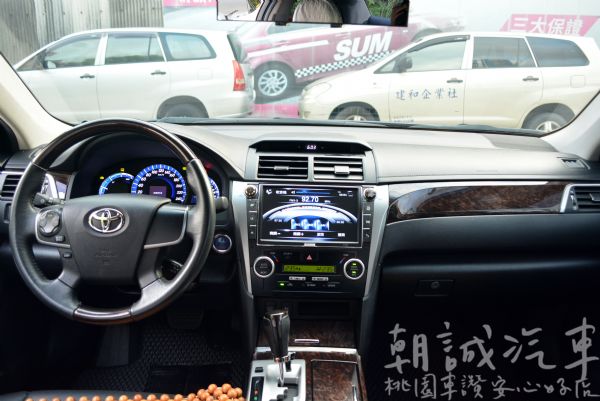 Toyota 2012 Camry 油電 照片7