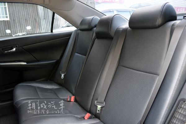 Toyota 2012 Camry 油電 照片9