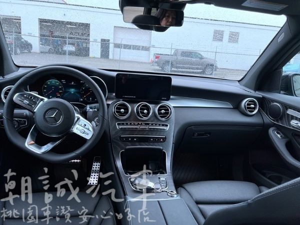 Benz 2022 GLC300 照片9