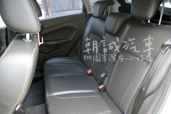 Ford 2016 Fiesta 照片10