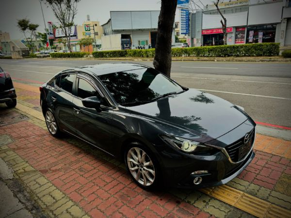 2015 MAZDA 3 魂動馬3 照片3